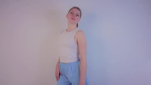 Adaline online show from December 4, 1:27 am