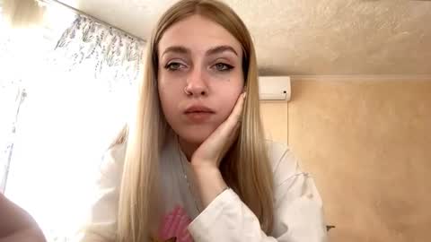 Snapshot of winnifredtrudillo chatting on September 22, 9:57 am Kris online show from September 22, 9:57 am