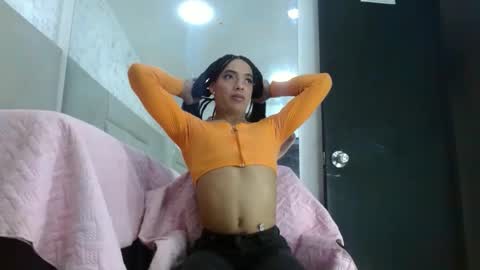 WinnyBarness online show from November 25, 2:21 am