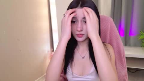 Vivian online show from October 22, 6:16 am