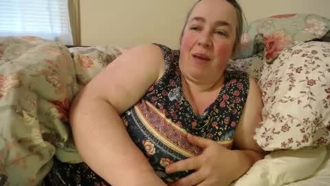 Annie online show from February 25, 12:25 am