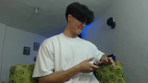 Snapshot of with_ken chatting on January 31, 4:27 pm Ken online show from January 31, 4:27 pm