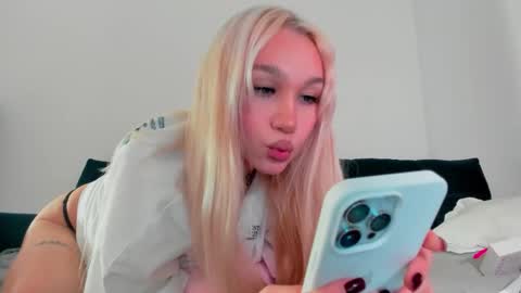Snapshot of wladilia chatting on September 22, 8:35 pm wladilia online show from September 22, 8:35 pm