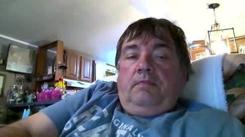 wldlife online show from April 1, 1:06 am