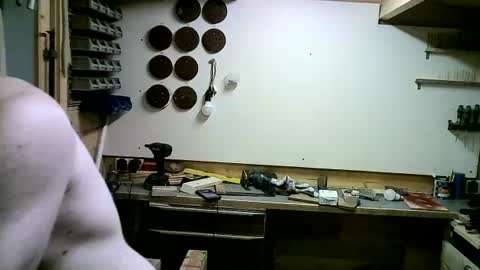 Snapshot of wolf021221 chatting on September 19, 6:33 pm wolf021221 online show from September 19, 6:33 pm