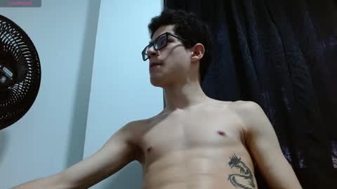  W O L F  online show from November 12, 12:18 pm