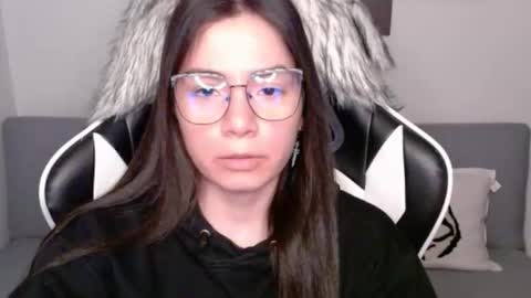 Alex online show from October 18, 1:32 am