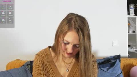 wonderconnie online show from January 17, 11:52 am