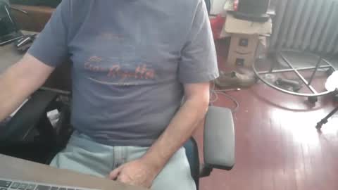 woodworker6473 online show from December 1, 1:31 pm