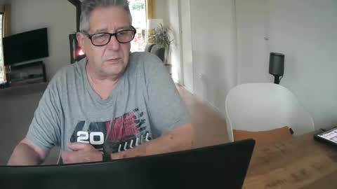 woodwurm and Snoeske online show from March 11, 11:13 am