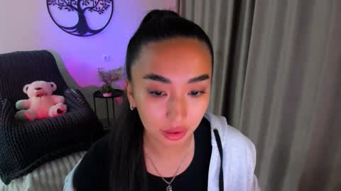 Snapshot of worldofkim chatting on October 15, 7:47 pm dudetta Kim online show from October 15, 7:47 pm