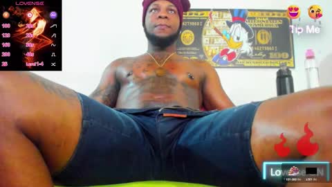 Snapshot of wotton_17 chatting on October 3, 7:33 pm Cristofer online show from October 3, 7:33 pm
