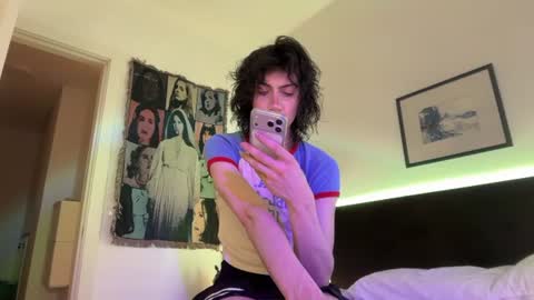 Glen online show from June 24, 11:01 pm