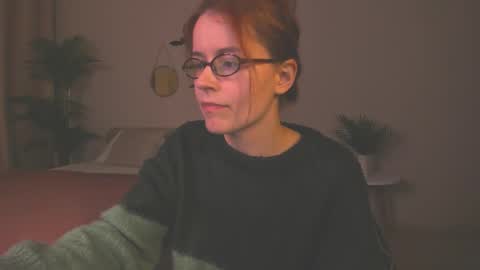 Rebecy online show from November 21, 2:04 pm