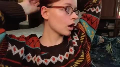Rebecy online show from May 5, 2:12 pm