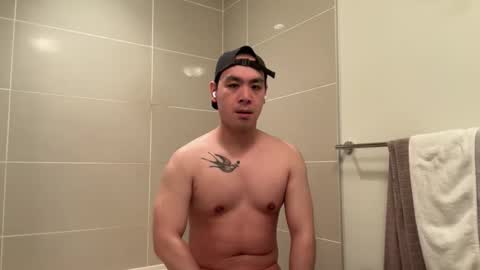 Ricky online show from March 18, 1:33 am