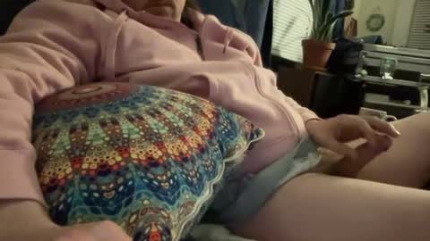 wucious online show from December 19, 10:55 am