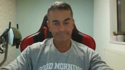 Snapshot of wxdj chatting on October 25, 7:58 pm RealBoy online show from October 25, 7:58 pm