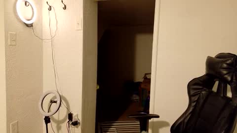 Wyatt online show from April 23, 5:26 am