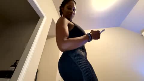 Snapshot of wynterheat chatting on September 14, 7:10 am Wynter Heat online show from September 14, 7:10 am