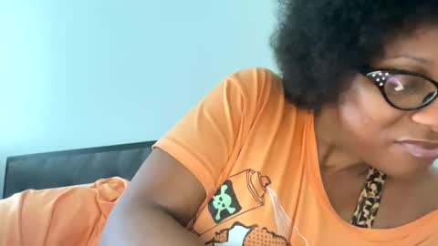 Snapshot of wynterheat chatting on January 18, 7:37 pm Wynter Heat online show from January 18, 7:37 pm