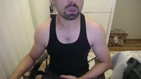 Snapshot of x_____0_____x chatting on September 14, 8:21 pm Mr. Lonely online show from September 14, 8:21 pm