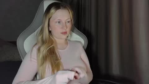 eva online show from April 14, 5:38 pm