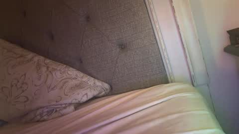 Mariah  online show from November 27, 6:10 am