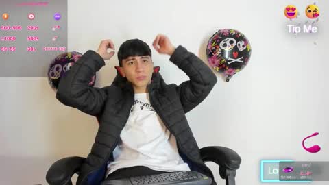 xaanderGrey online show from October 18, 7:51 pm