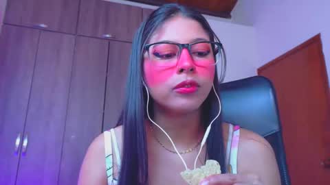 XALLYSONX online show from March 7, 1:22 pm