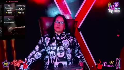 xander_taylor_ online show from May 29, 5:05 am