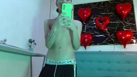 xandergrey8 online show from February 15, 7:12 pm