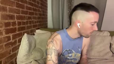 xanderxnyc online show from December 14, 8:09 am