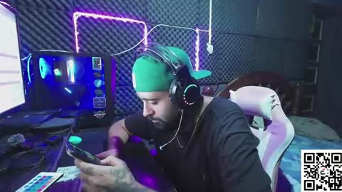 xandres2016 online show from April 19, 3:07 am