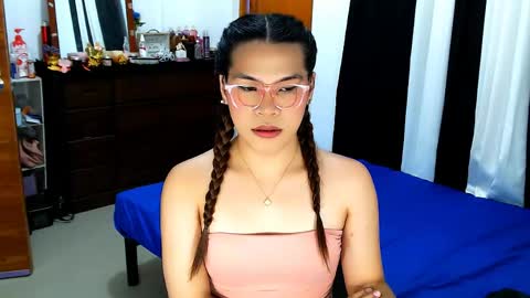 Xia Addison online show from May 22, 9:38 am