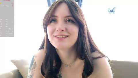 Luna and Lina online show from April 6, 4:46 am