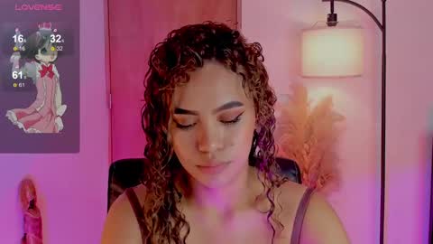 camila online show from February 11, 7:59 pm