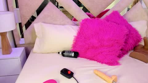 Xime  online show from December 16, 3:03 am