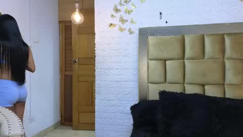 ximena online show from April 18, 8:20 pm