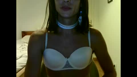 Snapshot of xlecram chatting on October 2, 9:46 pm Wendy online show from October 2, 9:46 pm