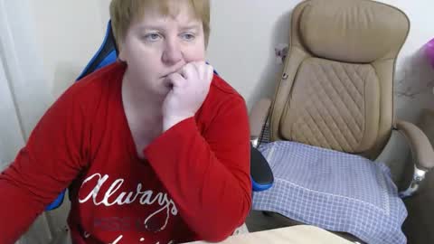 XMollyJaneX online show from February 5, 9:18 pm