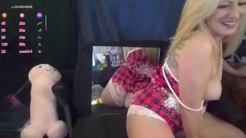 Chloe online show from December 4, 12:32 am