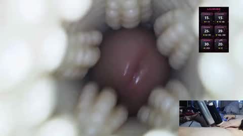 xoxowtf online show from March 2, 9:32 pm