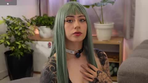 Blue online show from April 15, 9:15 pm