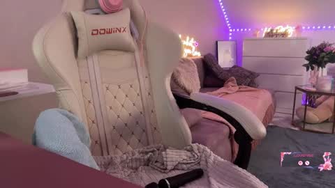 xxfairyxgiiirlxx online show from February 3, 12:53 pm