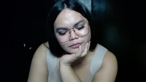 Kylie Smith online show from October 11, 4:43 pm