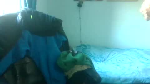 xxsddfc3w online show from April 29, 8:19 am