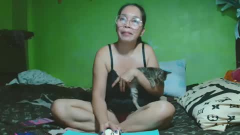 Snapshot of xxsexypinayxx chatting on February 23, 6:45 pm xxsexypinayxx online show from February 23, 6:45 pm