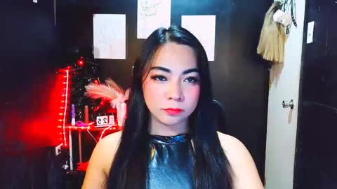 xxslutty kim online show from February 25, 2:31 pm