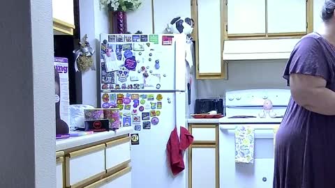 Strawberry Jane online show from April 1, 3:40 am